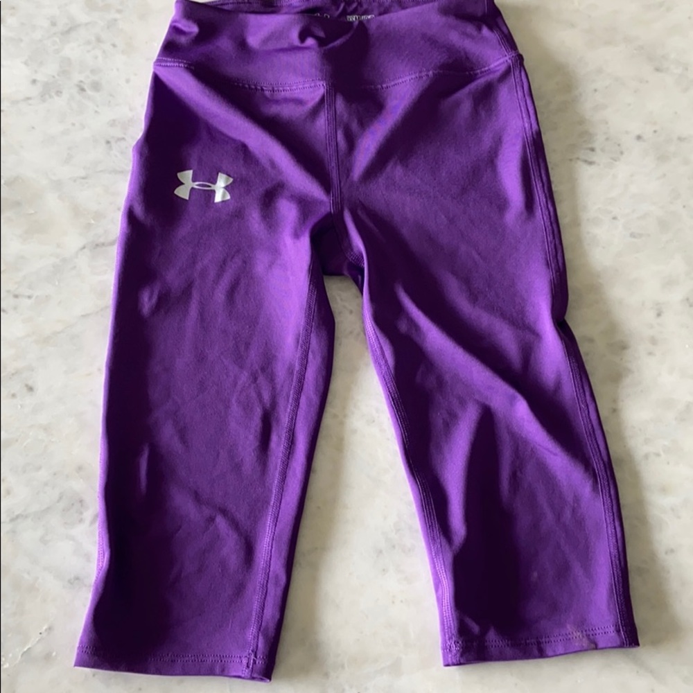 Under Armor girls cropped leggings